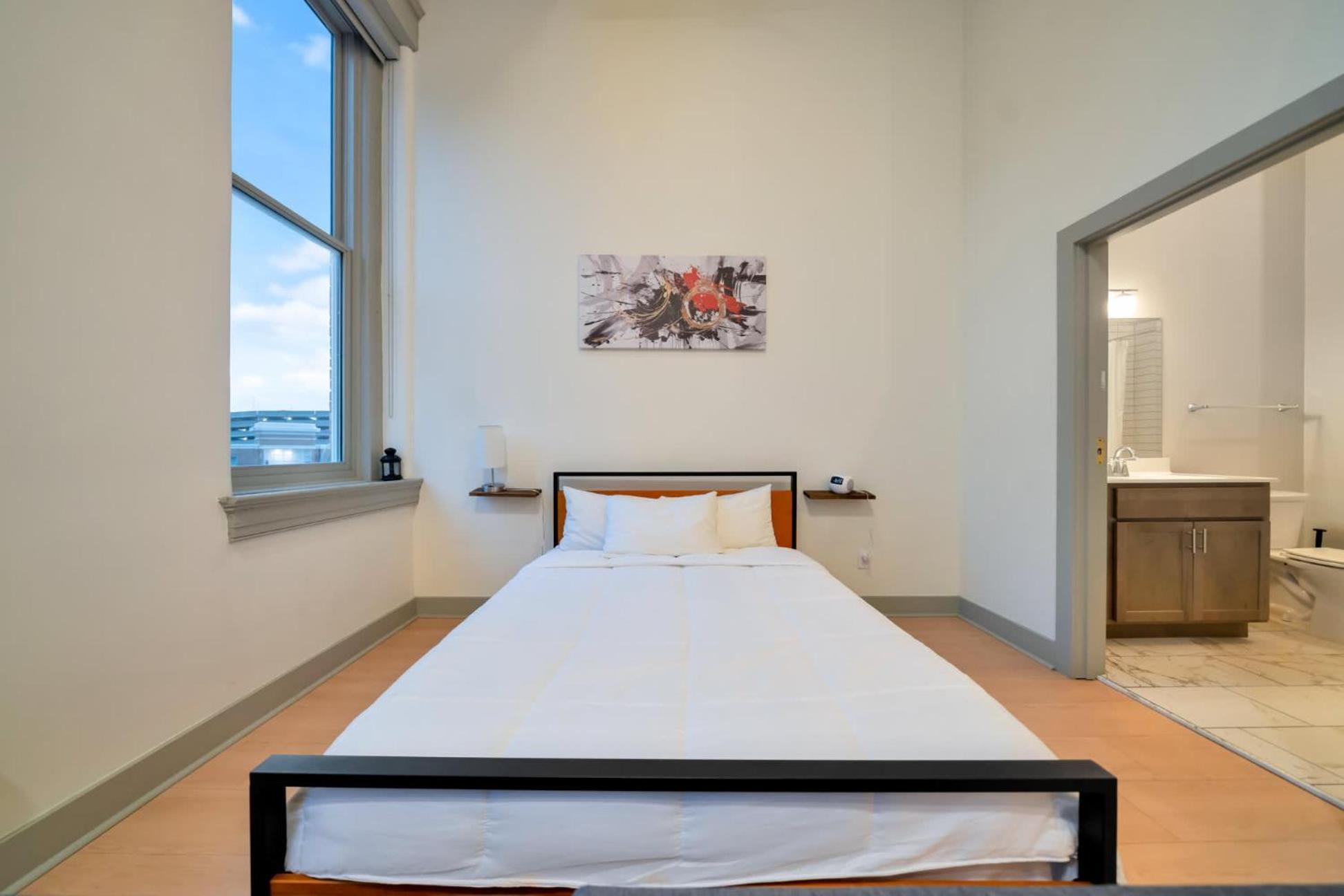 Apartment Bright And Modern In # 306 *