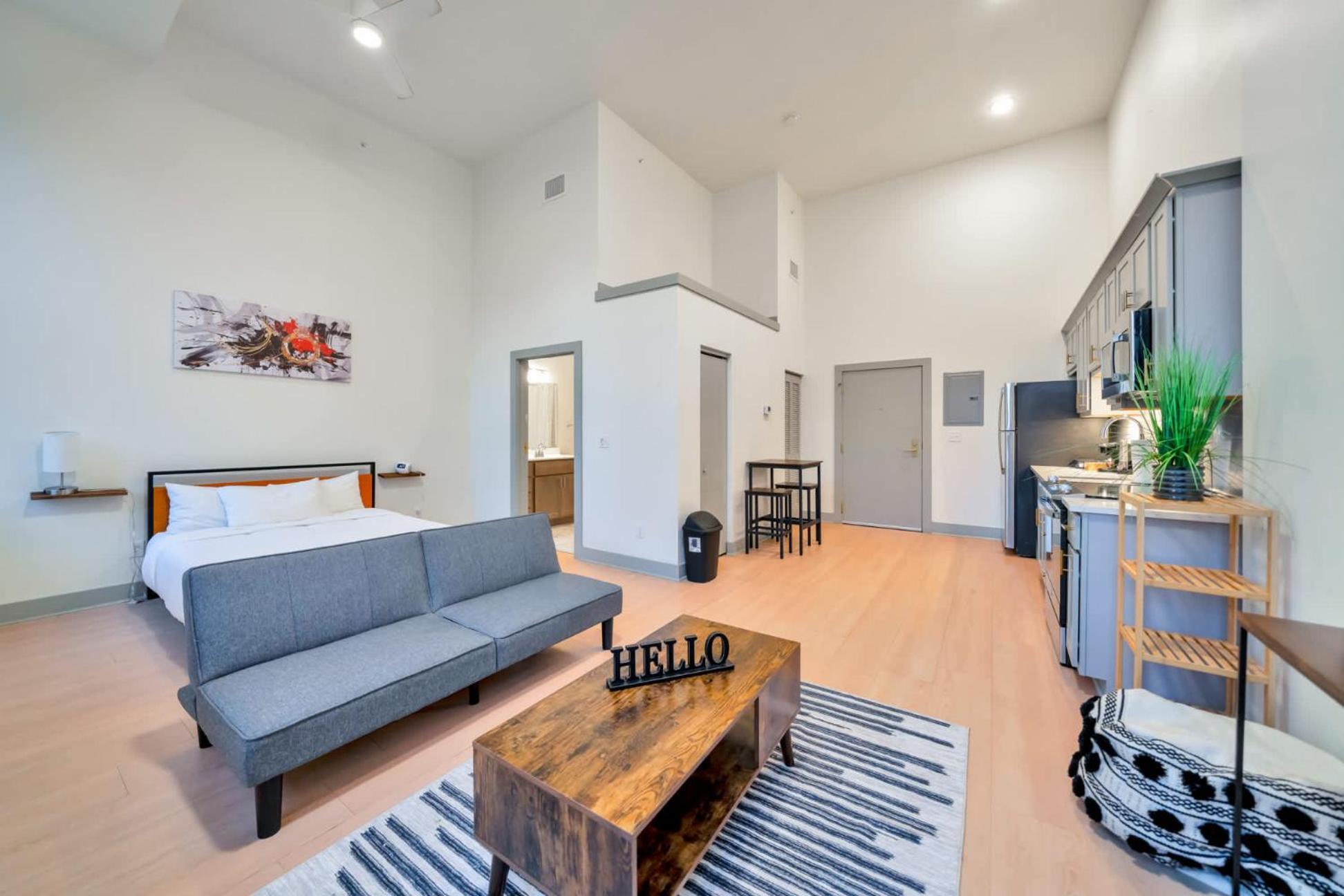 Apartment Bright And Modern In # 306 *